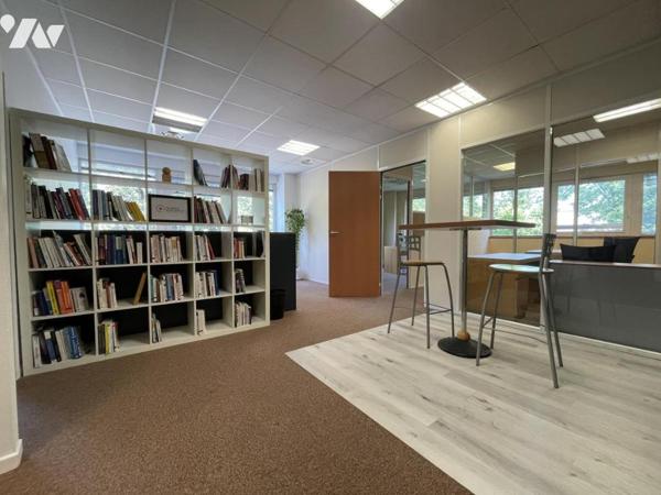 INOVALLEE, belle surface de bureaux au 1er étage d'un bâtiment classé A