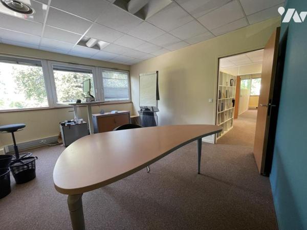 INOVALLEE, belle surface de bureaux au 1er étage d'un bâtiment classé A