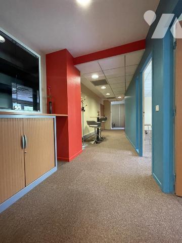 INOVALLEE, belle surface de bureaux au 1er étage d'un bâtiment classé A