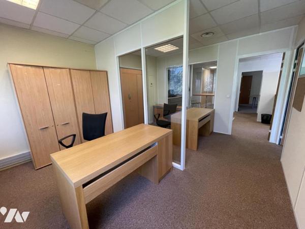 INOVALLEE, belle surface de bureaux au 1er étage d'un bâtiment classé A