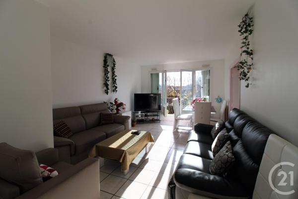 Appartement F4 à vendre  4 pièces - 78,99 m2 BOISSY ST LEGER - 94