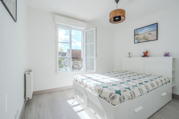 Maison familiale avec jardin ensoleillé et double garage – Bailly-Romainvilliers