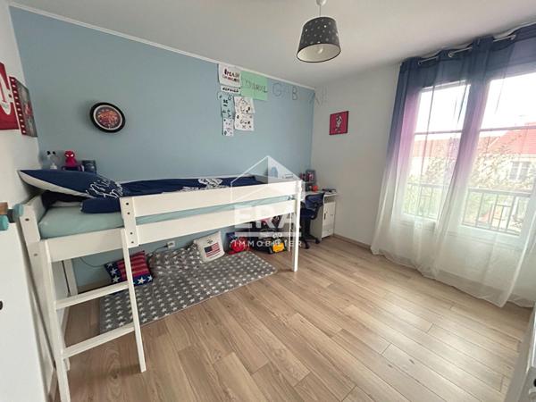 MAISON INDIVIDUELLE DE 6 PIECES A VENDRE A PLAISIR