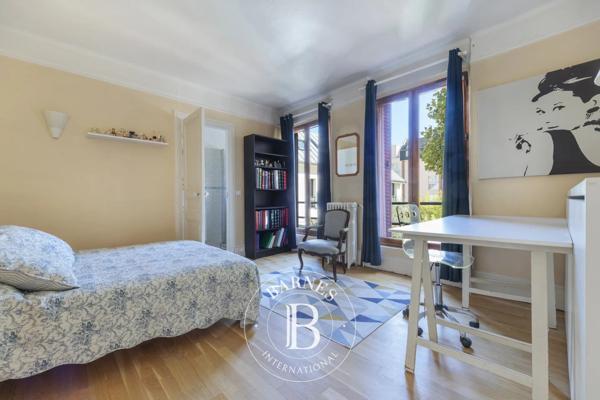 La Garenne-Colombes, Maison 5 Chambres -  190 m² à vendre