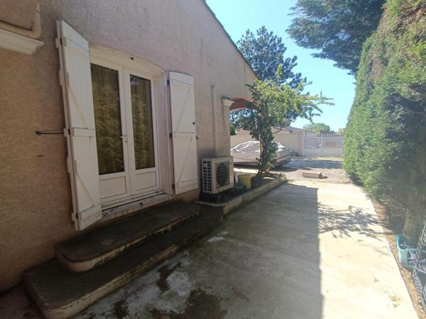 grande Piece de vie, 3 chambres, grand jardin, piscine