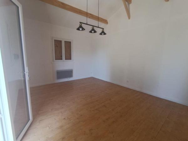 grande Piece de vie, 3 chambres, grand jardin, piscine