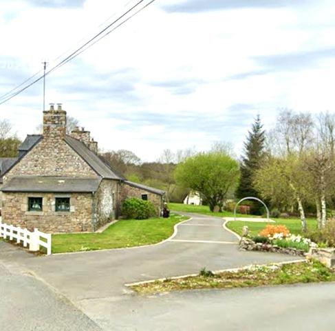 Maison en pierres - longère de 180 m2