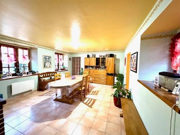 Maison en pierres - longère de 180 m2