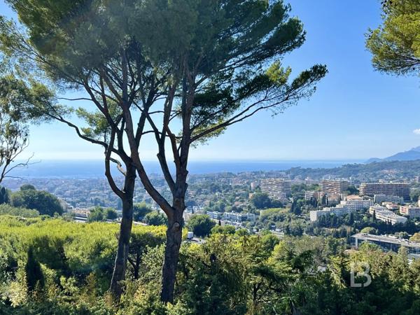 Villa contemporaine de 10 pièces avec vue mer panoramique à vendre à Mougins