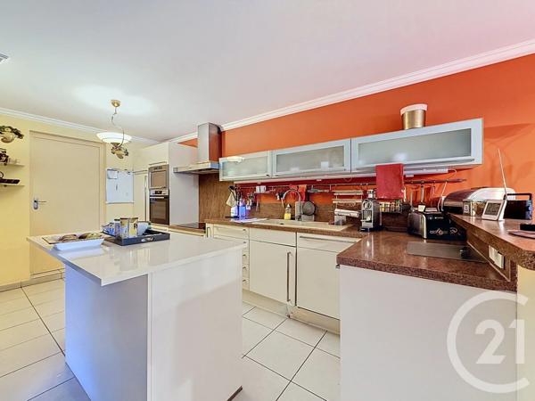 Appartement F4 à vendre  4 pièces - 109,70 m 2   SETE  - 34