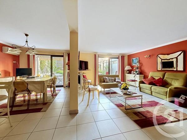Appartement F4 à vendre  4 pièces - 109,70 m 2   SETE  - 34