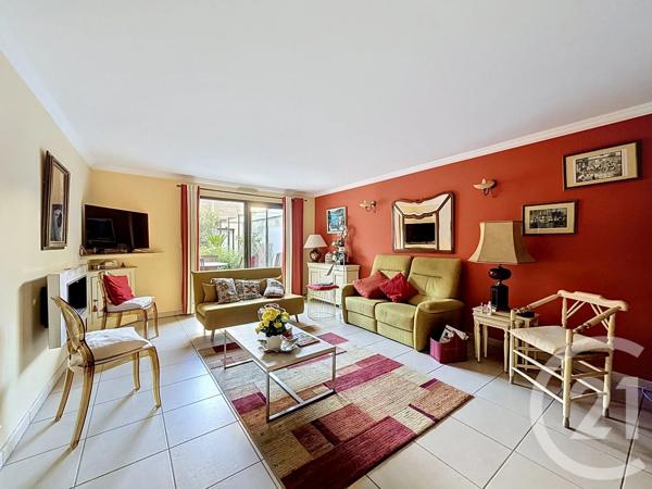 Appartement F4 à vendre  4 pièces - 109,70 m 2   SETE  - 34