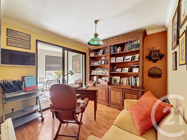 Appartement F4 à vendre  4 pièces - 109,70 m 2   SETE  - 34