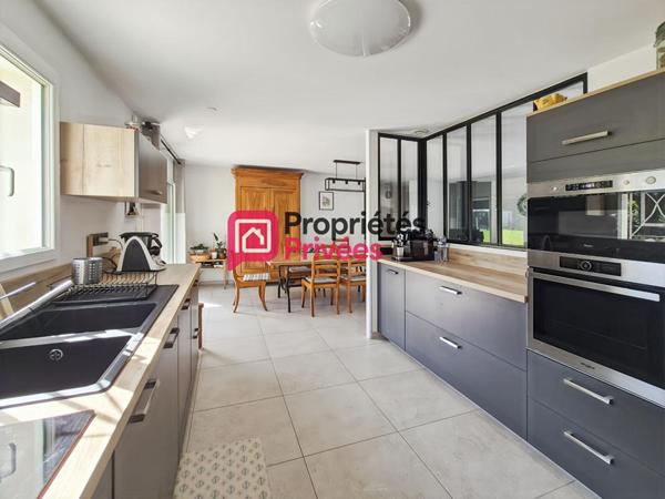 Maison plain-pied 128 m2, 6 pièces, 1162 m2 de jardin clos