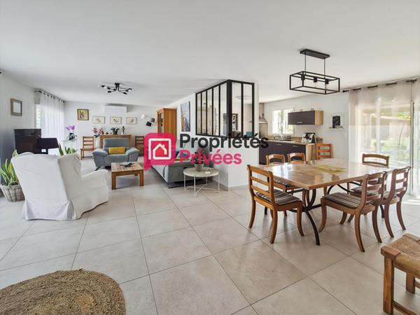 Maison plain-pied 128 m2, 6 pièces, 1162 m2 de jardin clos