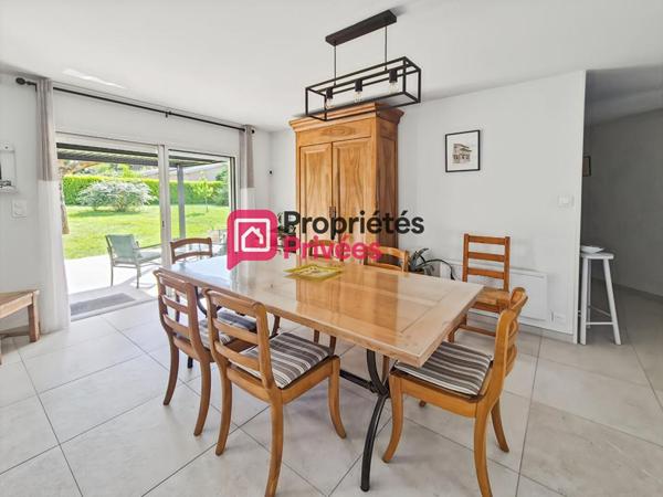 Maison plain-pied 128 m2, 6 pièces, 1162 m2 de jardin clos