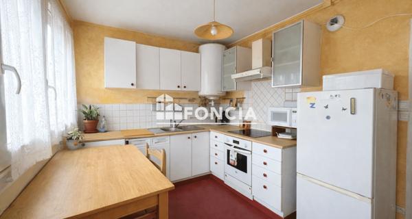 À vendre Appartement 3 pièces 64 m² - Villeneuve-lès-avignon 30400