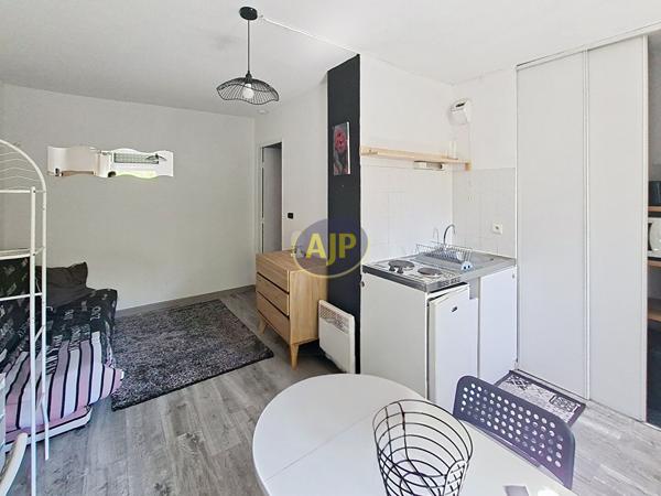 Appartement à vendre Bordeaux - 1 pièces, 21m² avec 1 chambre(s) à 134 000€ - AJP Immobilier Bordeaux Chartrons