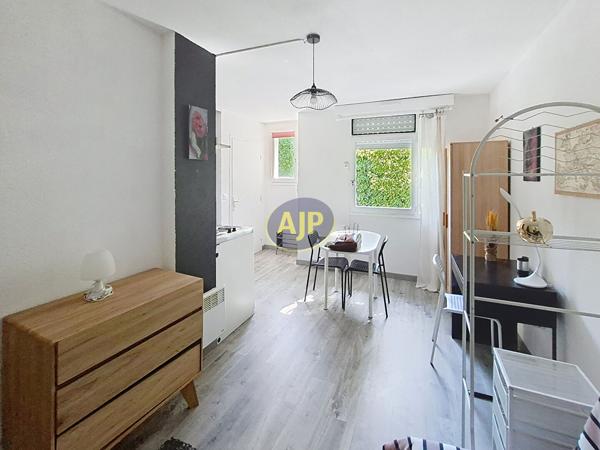 Appartement à vendre Bordeaux - 1 pièces, 21m² avec 1 chambre(s) à 134 000€ - AJP Immobilier Bordeaux Chartrons