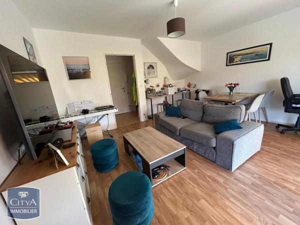 Appartement à louer 3 pièces 60.55m² Laval (53000)
