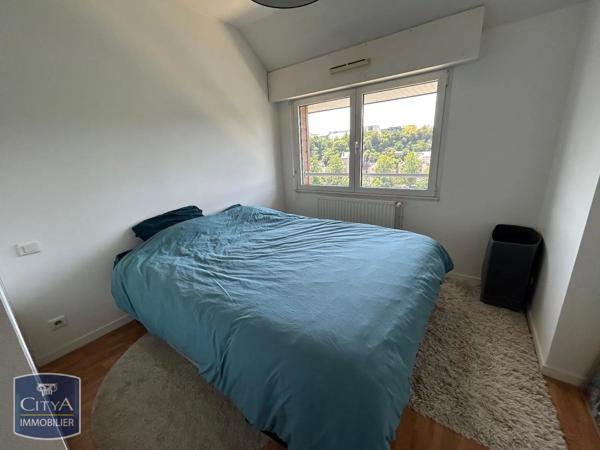 Appartement à louer 3 pièces 60.55m² Laval (53000)