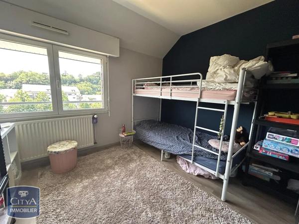 Appartement à louer 3 pièces 60.55m² Laval (53000)