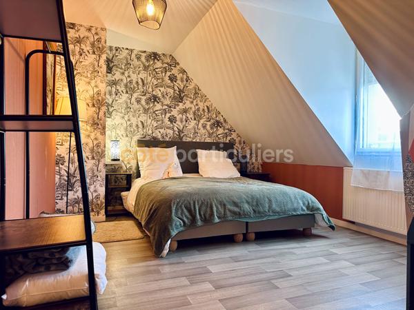 Vente
                Maison115 m² - 6 Pièces -
                    VALOGNES (50700)