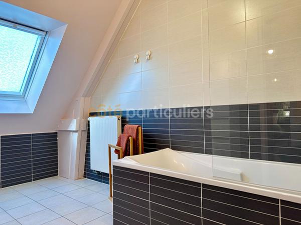 Vente
                Maison115 m² - 6 Pièces -
                    VALOGNES (50700)