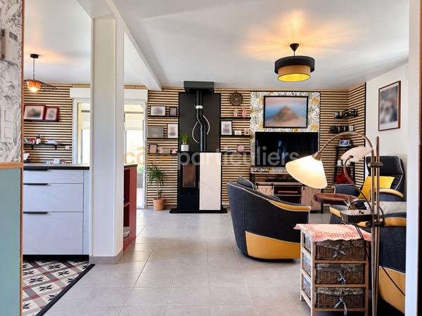 Vente
                Maison115 m² - 6 Pièces -
                    VALOGNES (50700)