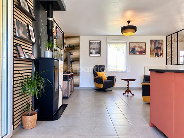 Vente
                Maison115 m² - 6 Pièces -
                    VALOGNES (50700)