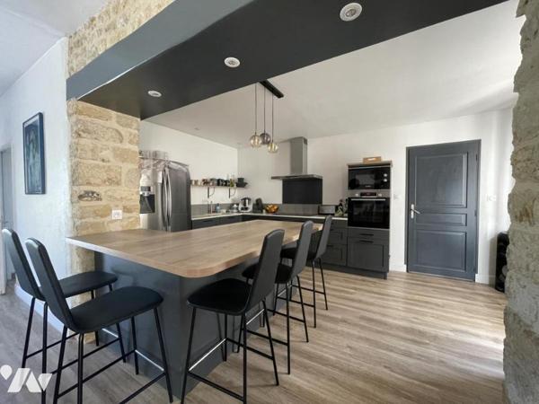 Maison d'habitation d'environ 170 m² habitables sur un terrain de 628 m².