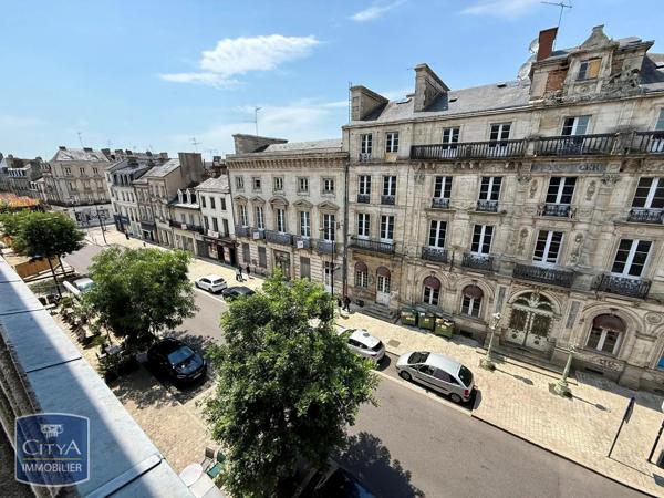 Appartement à louer 4 pièces 85.2m² Alençon (61000)