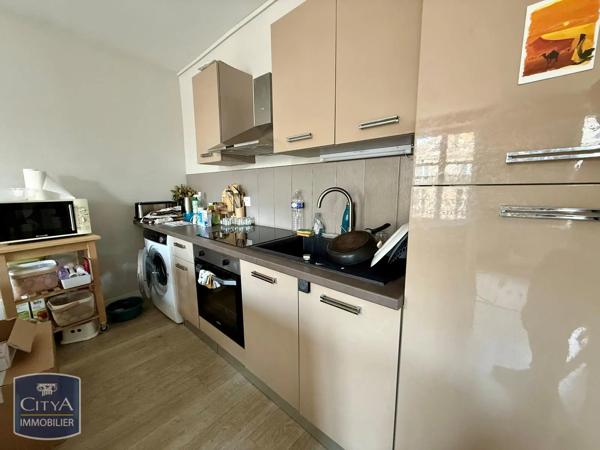 Appartement à louer 4 pièces 85.2m² Alençon (61000)