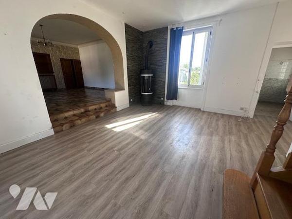 St Rambert, maison T6 de 142m² + veranda