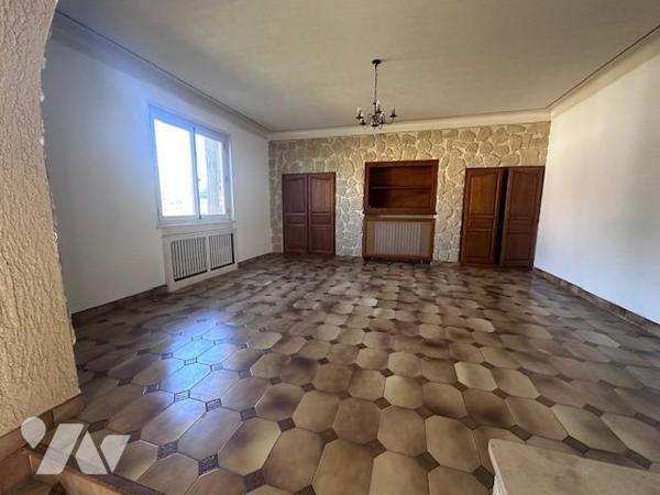 St Rambert, maison T6 de 142m² + veranda