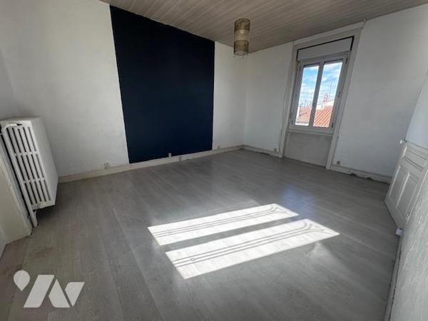 St Rambert, maison T6 de 142m² + veranda