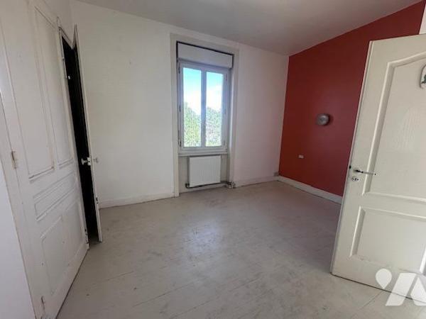 St Rambert, maison T6 de 142m² + veranda