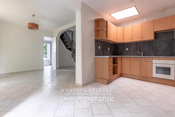 Rouen Mont-Gargan CHU, ensemble de 2 maisons avec jardin et 2 garages