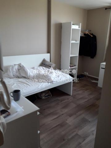 Immeuble à COMPIEGNE, 60200 - 137m²