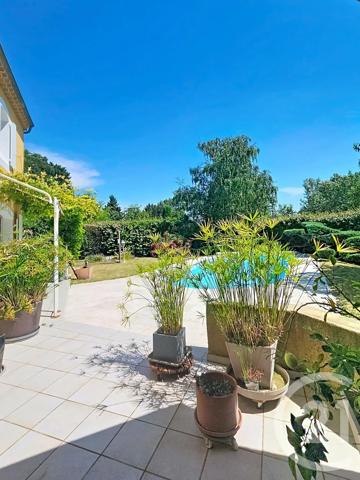 Maison à vendre  7 pièces - 138 m 2   MONTELIMAR  - 26