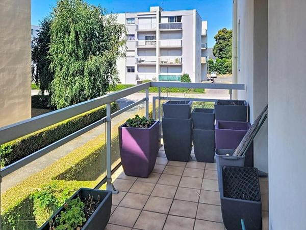 Vannes T2 proche centre-ville avec parking