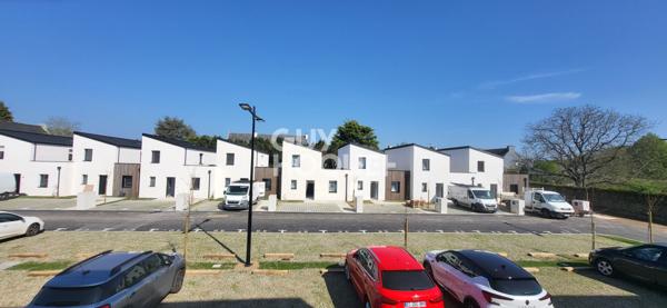 À Vendre ? Place de Parking en Plein Centre de Grand-Champ (56390)