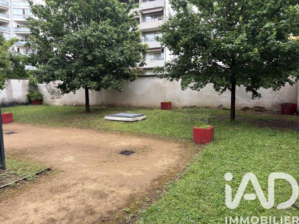 Appartement à vendre 4 pièces 80,59 m² Lyon 8