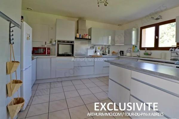 Vente Maison 5 pièces 112 m2 à La Tour-du-Pin