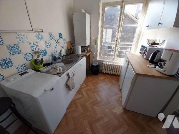 Appartement à Vendre à Vitré (35500) en Ille-et-Vilaine (35)

Cet appartement de 45.10 m² est...