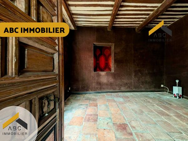 Orange (84100) Immeuble / local commercial - 80m² - Orange