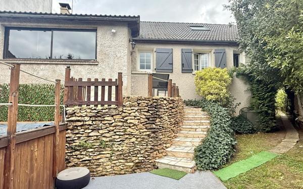 Maison à vendre    9 pièces • 140 m2 Morangis