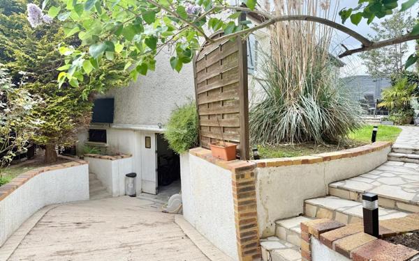 Maison à vendre    9 pièces • 140 m2 Morangis