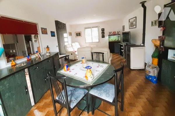 Maison rénovée 5 chambres - Calme & campagne - Noyal-Pontivy (56920)

À seulement quelques mi...