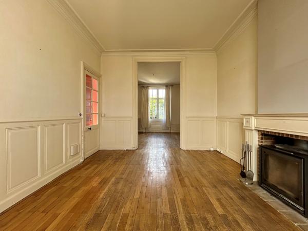 MAISON TYPE 8 - POITIERS Poitiers (86000)